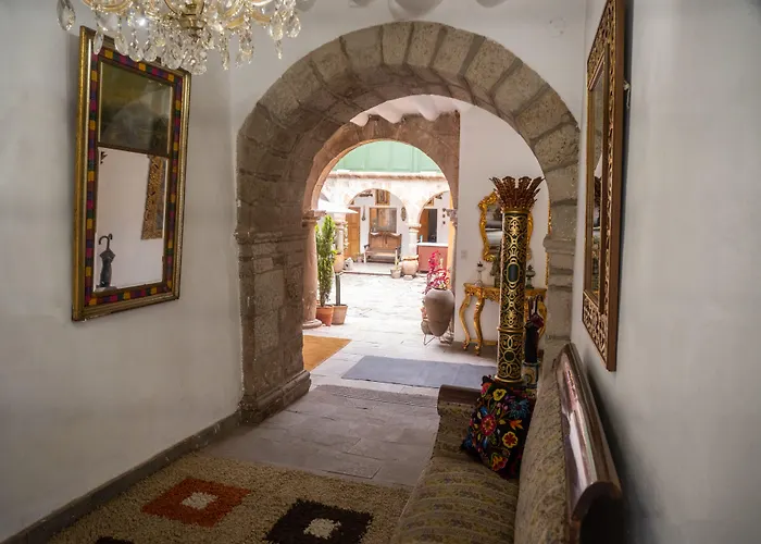 Andean Palace Boutique